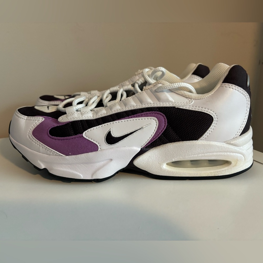 Women’s Nike Sneakers